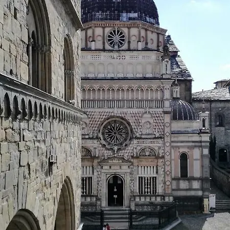 Via Carducci Casa Vacanze * Bergamo
